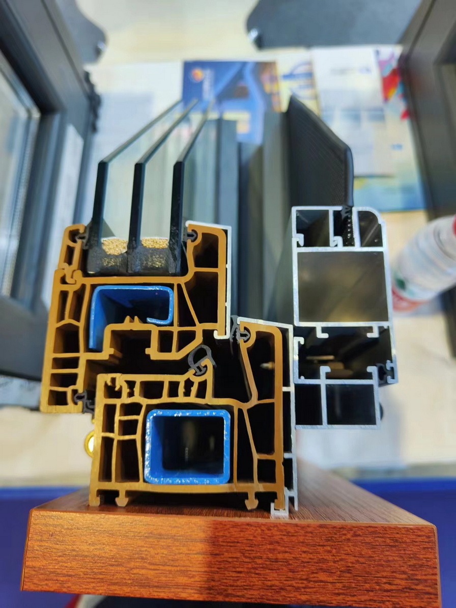 Plastic profile is a kind of plastic products with special shape, which can be widely used in construction, decoration, home, electronics, automobiles and other fields.